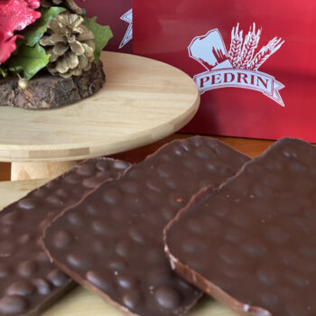 Turrón chocolate negro y almendras